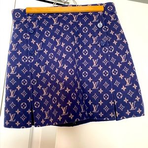 Louis Vuitton skirt, size 36